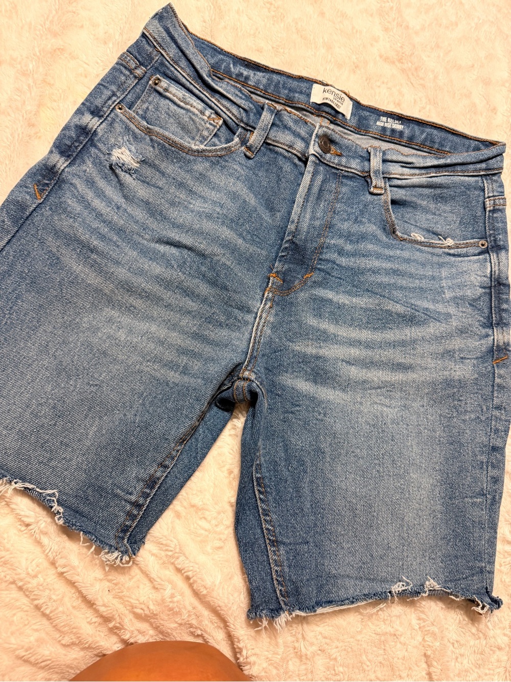 Kensie Medium Blue Frayed Hem Denim Cutoff Shorts